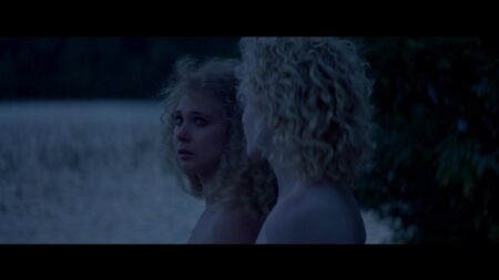 Juno Temple, Julia Garner Çıplak - One Percent More Humid (2017) HD 1080p