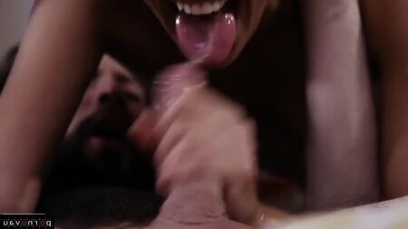 Janice Griffith, Tommy Pistol, Esmerler, Sperm, Etek, Prezervatifli, Kıçına boşalma, Sakallı