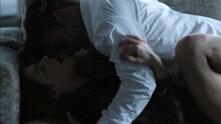 Riley Keough Çıplak - The Girlfriend Experience 1. Sezon 13. Bölüm (2016)