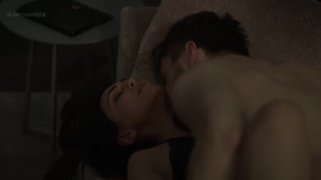 Nazanin Boniadi - Counterpart 2. Sezon 5. Bölüm (2018) HD 1080p Çıplak mı? Seksi! Çevrimiçi İzle