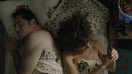 Jennifer Grey Çıplak - Red Oaks 1. Sezon 4-7. Bölüm (2015) HD 1080p Çevrimiçi İzle / Jennifer Grey - Red Oaks