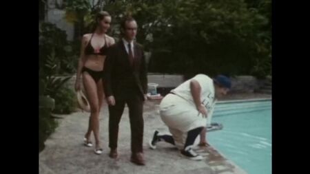 Julie Newmar ve İsimsiz Çıplak Model - Up Your Teddy Bear (diğer adıyla Seduction of a Nerd) (ABD, 1970)