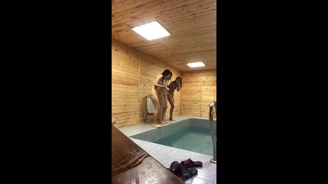 Казашки голые танцуют порно видео
