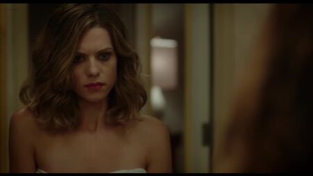 Lyndsy Fonseca Çıplak - The Escort (2015) HD 1080p Web-DL Çevrimiçi İzle / Lyndsy Fonseca - The Escort