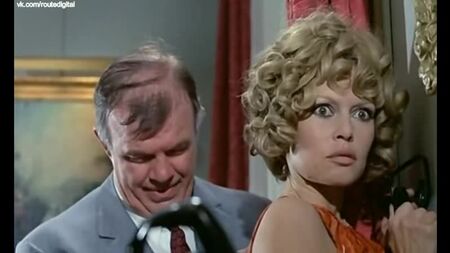 Brigitte Bardot, Annie Girardot - Yeni Başlayanlar (1970) Çıplak mı? Seksi! Çevrimiçi İzle
