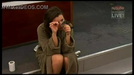 Bettie Ballhaus, Big Brother'da çıplak
