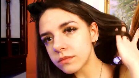 Rus kızın hayatındaki ilk anal seks (Rus pornosu, anal, amatör, seks, porno, ev yapımı, gençler, web kamerası, kız, mastürbasyon)