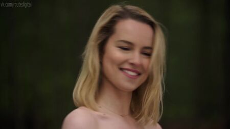 Bridgit Mendler - Yılın Babası (2018) HD 1080p Çıplak mı? Ateşli! Çevrimiçi İzle / Бриджит Мендлер - Отец года