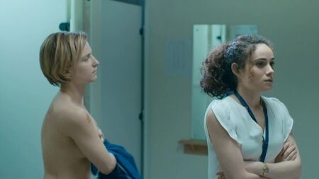 Faye Marsay Çıplak - Glue 1. Sezon 2. ve 3. Bölüm HD 1080p