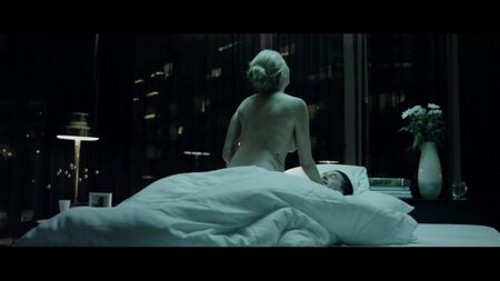 Estella Warren Çıplak - İçimizdeki Yabancı (2013)