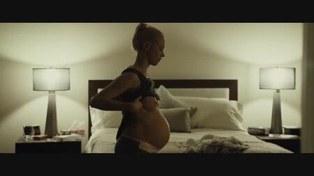 Sarah Gadon Çıplak - Enemy (2013) HD 1080p Web-DL Çevrimiçi İzle