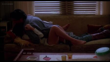 Debra Winger, Barbara Hershey Çıplak - Tehlikeli Bir Kadın (1993) HD 1080p Çevrimiçi İzle