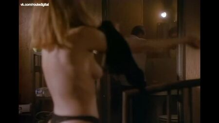 Marg Helgenberger Çıplak - Tales from the Crypt (1991) 3. Sezon 12. Bölüm Çevrimiçi İzle
