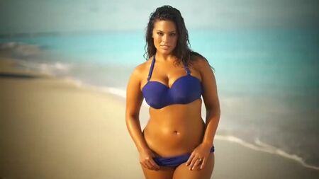 Ashley Graham — Büyük Beden Model — Dolgun Kadınlar — Çıplak Fotoğraf Çekimi