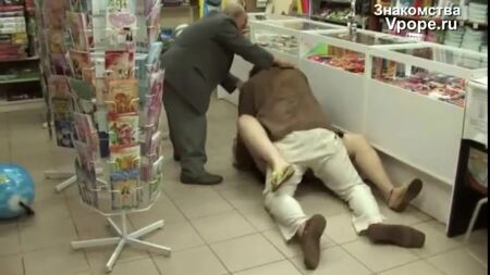 Mağazada (Ev yapımı, porno, seks, sikiş, sert, göğüsler, kalça, oral seks, anal seks)