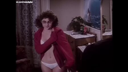Diane Franklin Çıplak - İkinci Kez Şanslı (1984) VHS rip Çevrimiçi İzle