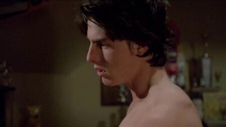 Tom Cruise, All The Right Moves filminde önden çıplak