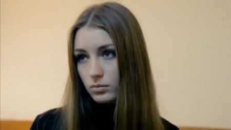 Rus porno sunar: Rus güzeli porno seçmeleri. Çok güzel bir kız: