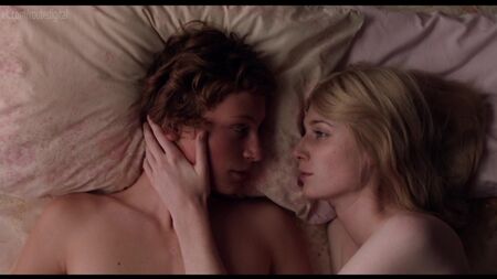 Elizabeth Debicki Çıplak – Breath (2017) HD 1080p Çevrimiçi İzle / Elizabeth Debicki – Breath