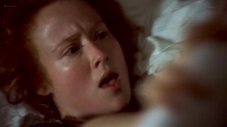 Deborah Kara Unger, Jennifer Ehle Çıplak - Sunshine (1999) HD 720p WEB