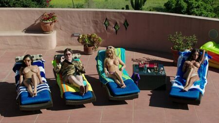 Aria London, Heather Paige Cohn, Mindy Robinson Çıplak - Road Hard (2015)