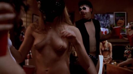 Jessica Biel'in Seksi ve Çıplak Görüntüleri - Cazibenin Kuralları (2002)