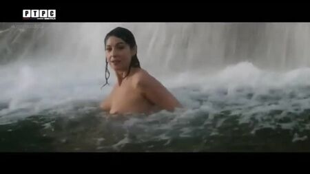 Monica Bellucci Nude - Samanyolu (2016/2018) Çevrimiçi İzle / Monica Bellucci - Samanyolu