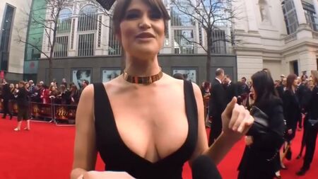 Gemma Arterton Mastürbasyon Yarışması