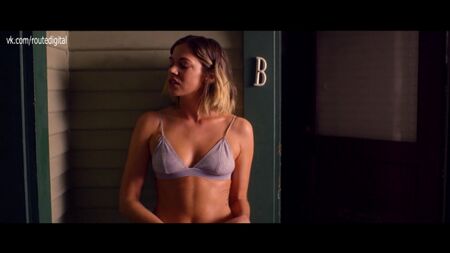 Analeigh Tipton - Broken Star (2018) HD 1080p Web Çıplak mı? Ateşli! Şeffaf Görüntü Çevrimiçi İzle / Analeigh Tipton - Broken Star