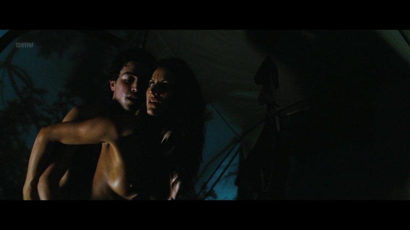 Tramvayda haqiqiy jinsiy aloqa aks etgan porno videolar Men gey pornosini kordim