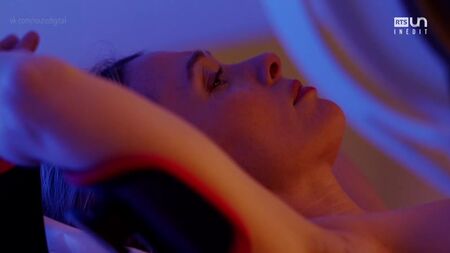 Anne Marivin, Jeanne Guittet Çıplak – Sous La Peau 1. Sezon 1-3. Bölüm (2019) HD 720p Çevrimiçi İzle / Anne Marivin, Jeanne Guittet – Under the Skin