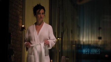 Maggie Siff Çıplak - Billions 1. Sezon 6. Bölüm (2016)