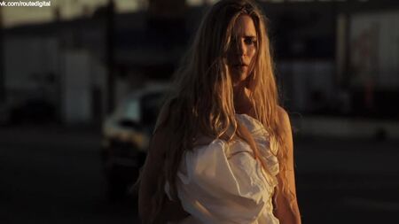Brit Marling Çıplak @ Sound of My Voice (2011) HD 1080p Çevrimiçi İzle / Brit Marling - Sesimin Sesi