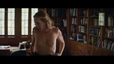 Amy Hargreaves, Olivia Luccardi, Comfort Clinton Nude - Paint (2020) Amy Hargreaves, Olivia Luccardi, Comfort Clinton - Boya