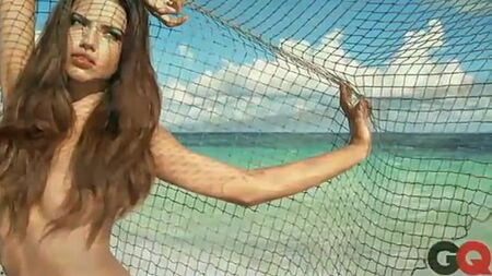 Adriana Lima'nın Seksi Kalçaları, Göğüsleri, Vajinası, Çıplaklığı ve Kameltoe'su