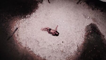 Sara Tomko, Brittany Angley Çıplak - The Leftovers (2015) 2. Sezon 1. Bölüm (1080p)