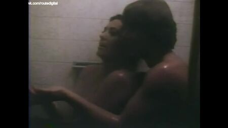 Edy Williams Çıplak - Dr. Minx (1975) Çevrimiçi İzle