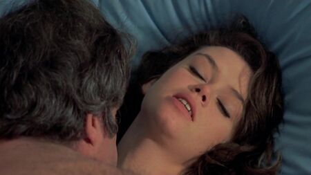 Nicola Pagett, Gabrielle Drake Çıplak - Çorbamda Bir Kız Var (1970) HD 720p