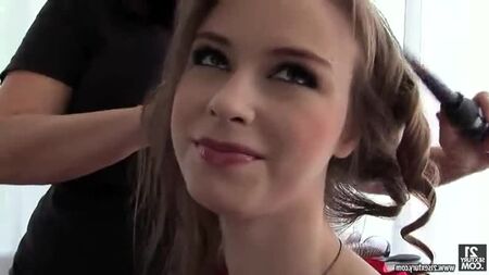 Beata Undine ile Sahne Arkası [Porno, Seks, Oral Seks, HD, 18+, Порно, Секс, Genç, Esmer, Rus, Doğal Göğüsler, Büyük Penis, Yalama]