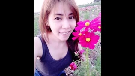 Bir PR kızıyla sevişmek, birinci sınıf hizmet, canlı am yalama, am gösterme, yeğenin büyükannesiyle sevişmesi, porno film izleme.mp4