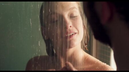 Margot Bancilhon, Camille Razat vb. Çıplak - Ami-ami (FR 2018) HD 1080p / Margot Bancilhon, Camille Razat - Eski Kız Arkadaşım