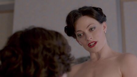 Lara Pulver Çıplak - Sherlock (2012) 2. Sezon 1. Bölüm (1080p)