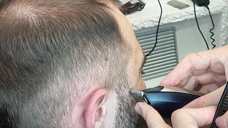 Mullet Saç Kesimi Nasıl Yapılır __ Mullet Saç Kesimi Rehberi __ Modern Mullet Yüksek Taper __ Saç Stili ve Kesimi