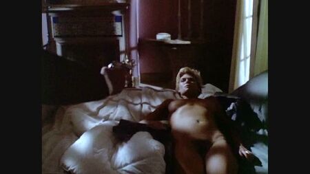 Kelly McGillis - Cat Chaser (1989)