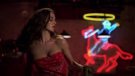 Eliza Dushku'nun Seksi Görüntüleri - The New Guy (2002) Bikini/Dekolte HD 720p