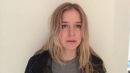 Elizabeth Lail (Kadın)