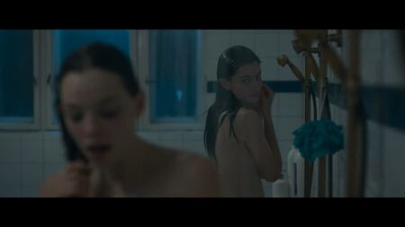 Kristine Froseth, Diana Silvers, Ksenia Kulakova Çıplak - Cennet Kuşları (2021) 1080p Çevrimiçi İzle