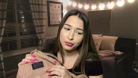 [Alexandria ASMR] ASMR: Zehirli en yakın arkadaş, davet edilmediği bir parti için saçını ve makyajını yapıyor