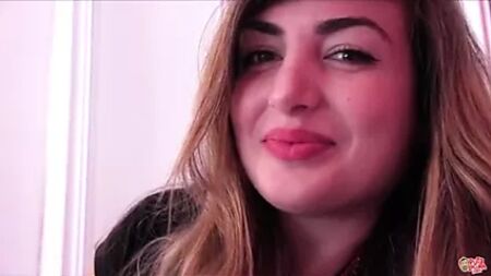 Senin için ne kadar güzel bir İtalyan aktris