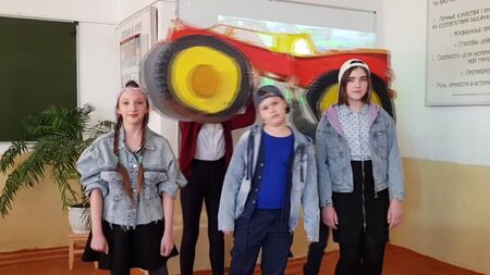 Blippi – Canavar Kamyon Şarkısı (cover 5b)